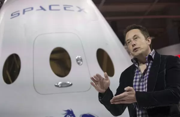 SpaceX entra al negocio móvil con compra de US$17.000 millones para conectar teléfonos sin antenas