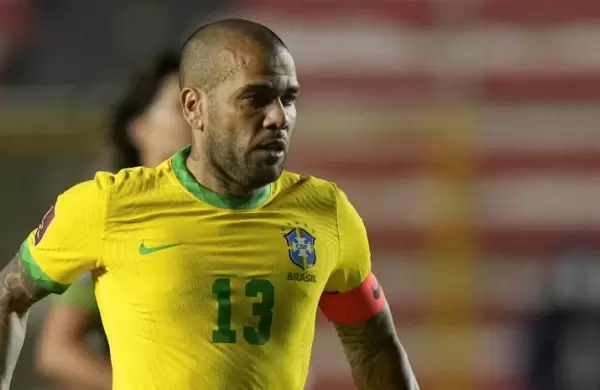 Dani Alves qued ms complicado por una denuncia de violacin
