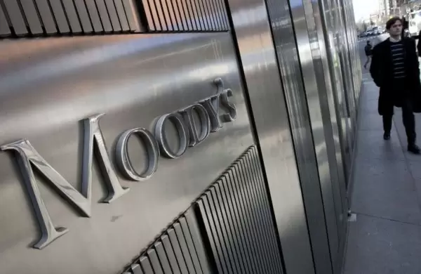 Moody's y Fitch emitieron una alerta sobre los bancos argentinos tras las medidas del nuevo gobierno