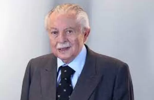 ltimo caf con Chiriboga