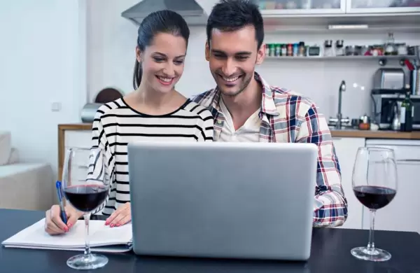 San Valentn: hablar de finanzas con la pareja puede mejorar la relacin