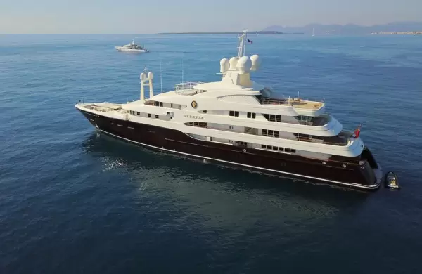 Cmo luce por dentro el Sarafsa, el superyate de 70 millones de dlares