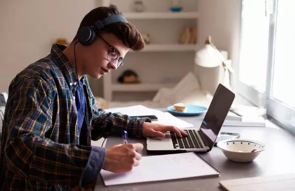 Una empresa financiará 30 mil becas para estudiar Web3: cómo inscribirse para capacitarse en esta tecnología