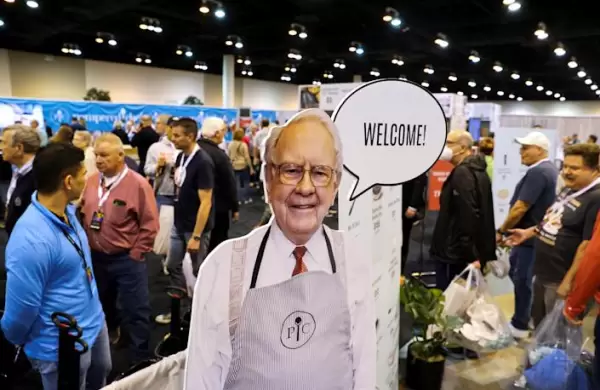 Con 92, Warren Buffett  habla con su carta anual a los accionistas y dice: "Esperamos pagar mucho más en impuestos durante la próxima década"