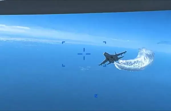 Video: Un avin ruso choc un dron estadounidense sobre el Mar Negro y se reaviva el conflicto entre ambos pases