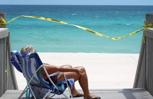 Científicos alertan que por el cambio climático aumentan las infecciones por una "bacteria come carne" que habita en los mares