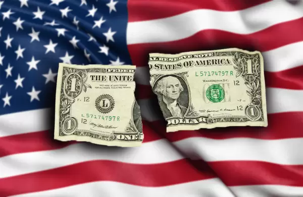 Por qué puede colapsar el dólar estadounidense