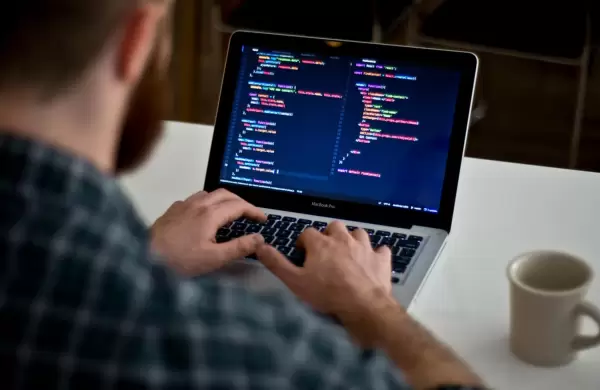 Qu es y  qu hace un prompt engineer: el boom de las aplicaciones de IA generativa estn dando lugar a una nueva carrera