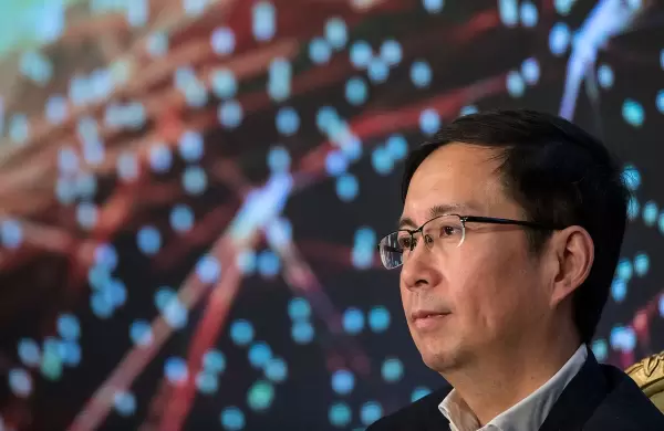 Alibaba lanza a Tongyi Qianwen, su chat de IA que competirá con el ChatGPT