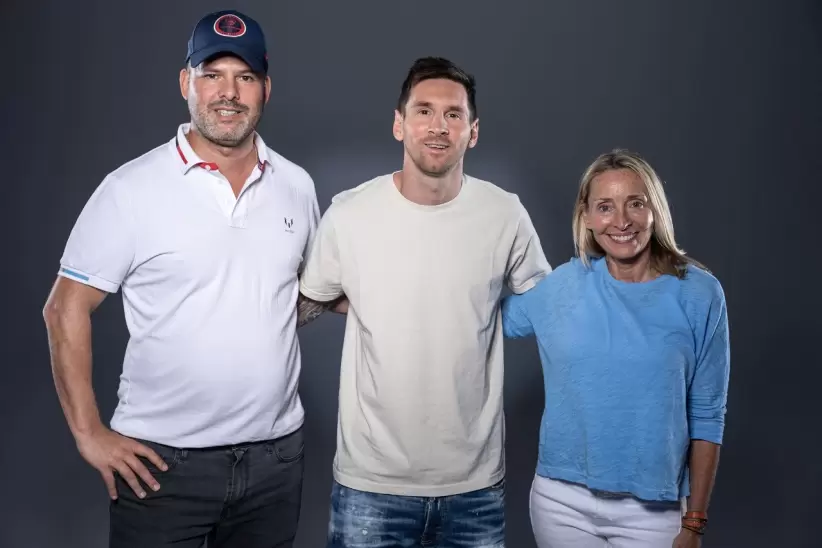 marca messi - abril 2023 - mgo global - max leo and ginny