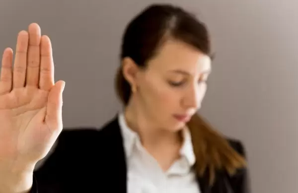 Esto debe saber sobre sus compañeros de trabajo que nunca admiten un error