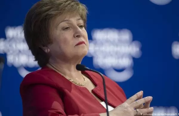 Estos tres países explican por qué cambió la postura del FMI sobre Bitcoin