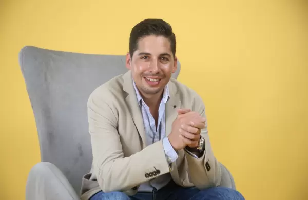 Su negocio ronda los US$ 1,5 millones anuales, y todo por Whatsapp!