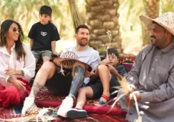 Mientras Al-Hilal de Arabia le ofrece una escandalosa fortuna por un ao de contrato, Lionel Messi se disculp con el PSG