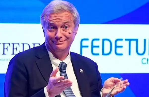 Los chilenos eligieron reformar su constitución por la derecha y golpean a Gabriel Boric