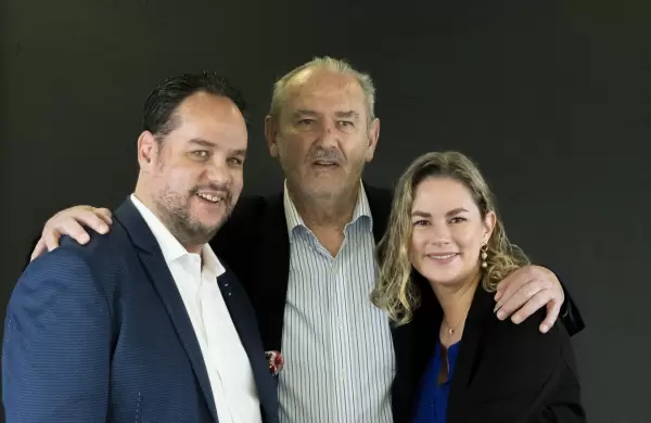 Una familia que asegura que llegar este ao a Colombia y Per