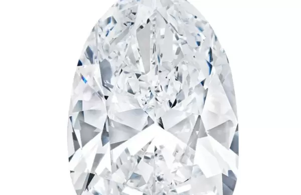 Christie's subasta un raro diamante por 15 millones de dólares