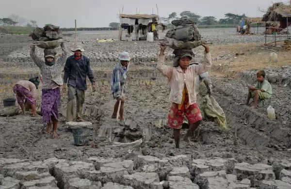 Aumenta la esclavitud moderna en el mundo: qué es y a cuántas millones de personas afecta