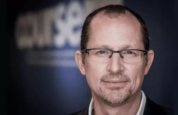 Jeff Maggioncalda, CEO de Coursera: "La próxima generación necesitará educación de base amplia y habilidades específicas"