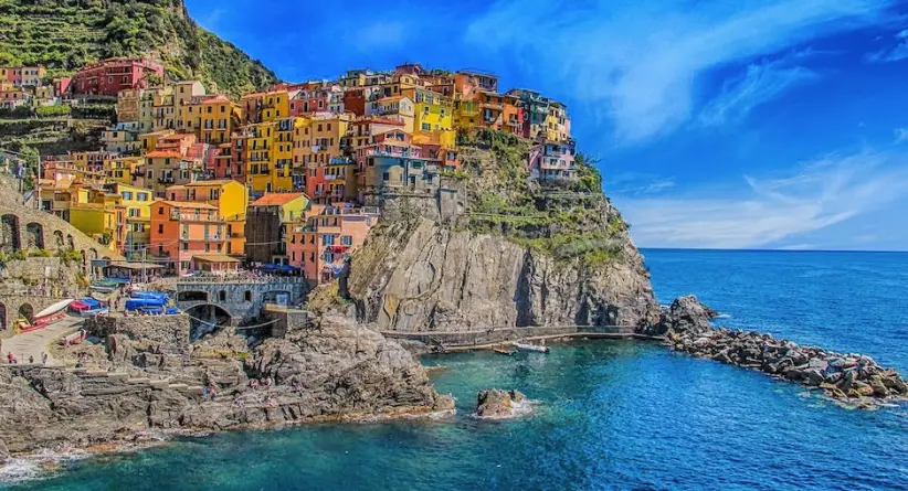 La costa italiana de Amalfi es un destino popular para los viajeros de cruceros en el Mediterráneo