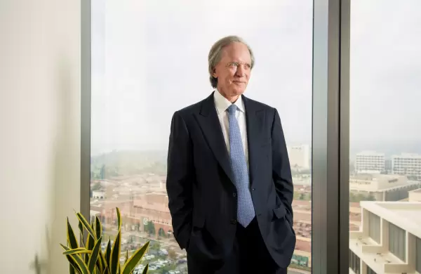 Estos dividendos estrella del 10 % lucen un extrao "descuento oculto" y el extravagante Bill Gross tiene que mucho que ver con eso