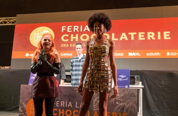 Verónica de la Canal y sus vestidos de chocolate: "Lo más difícil fue no probar todas las muestras que se hicieron"
