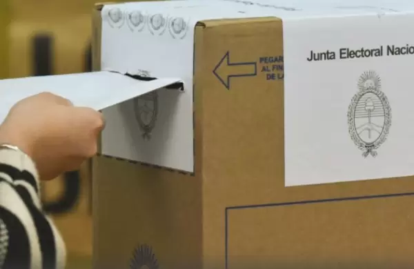 El contenido electoral generado por Inteligencia Artificial ya está aquí y las redes sociales no están preparadas