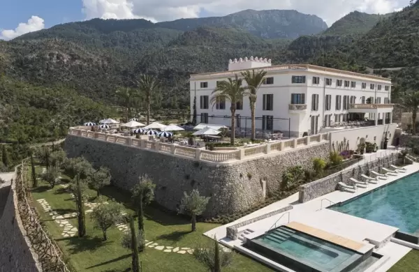 As es el nuevo Passion Project Hotel de Richard Branson que abre en Espaa