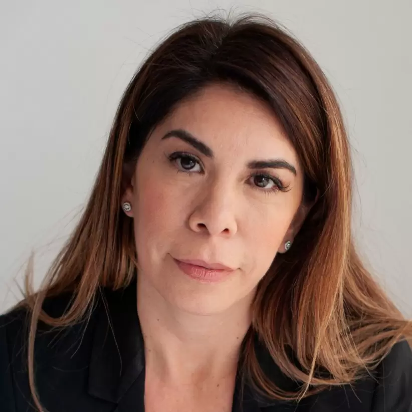 Gabriela Totaro, Silver, Educación financiera