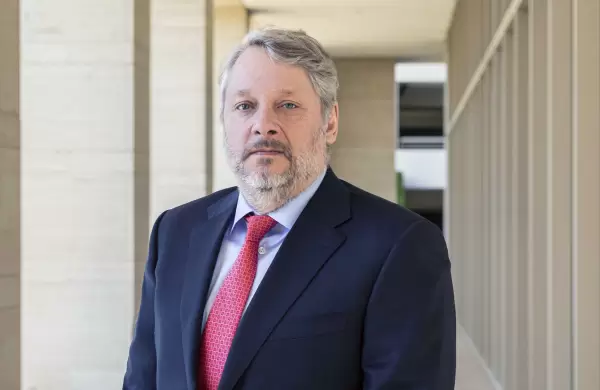 Daniel Ivascyn, director de inversiones de PIMCO, advierte: "la economa global se enfrentar a un aterrizaje ms duro"