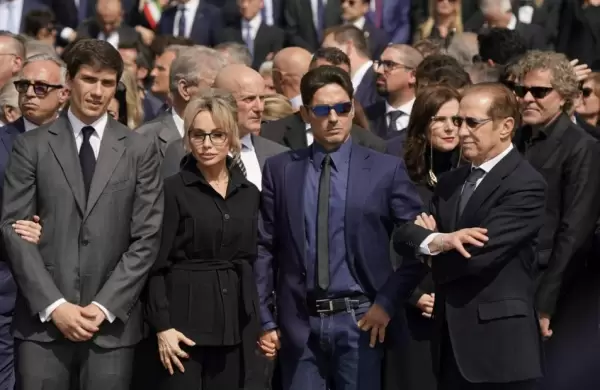 Los cinco hijos de Silvio Berlusconi ya son multimillonarios, pero algunos más que otros