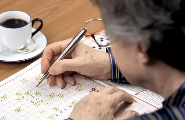 Los rompecabezas y los juegos reduciran el riesgo de demencia, incluso ms que socializar con amigos y familiares