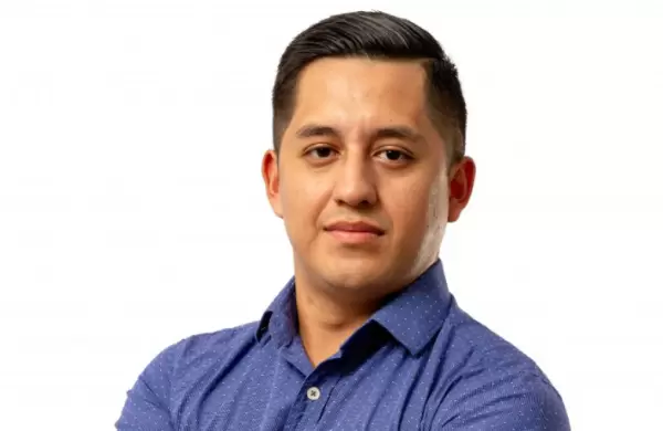 Tiene 28 aos y pasea por Sao Paulo su talento para la analtica y los datos