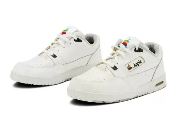 La historia de estas zapatillas de Apple que todo el mundo quiere y valen 50 mil dólares