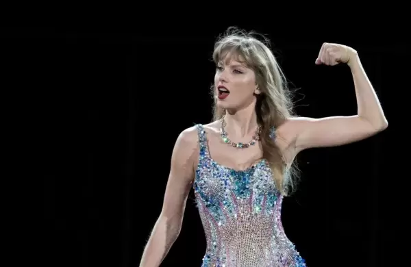 Taylor Swift continúa expandiendo su gira y anuncia 15 nuevos shows para 2024