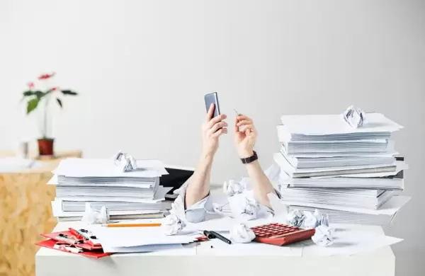 Cmo escapar del trabajo de 9 a 5 y construir un negocio para amar