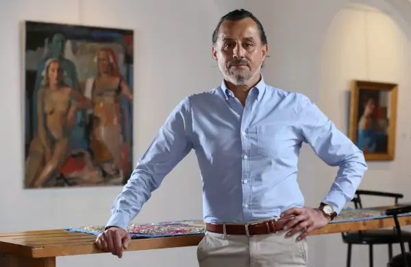 Jaime Zapata se despide de Ecuador entre retratos y color