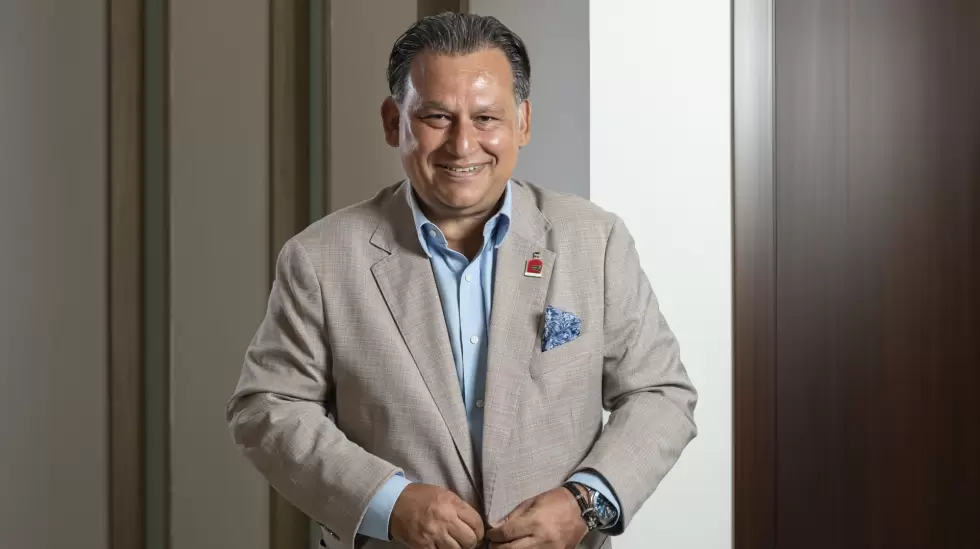 Mauricio Solorzano, embajador Global de Flor de Caa Guayaquil - Ecuador