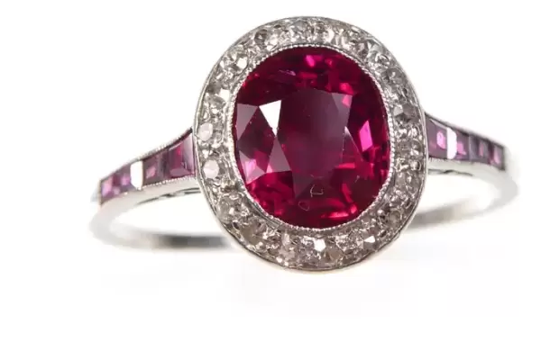 Qu color de anillo de compromiso elegir?