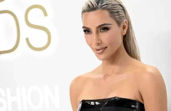 Cmo es el escaneo corporal que promueve Kim Kardashian para detectar "enfermedades mortales" y cuesta 2500 dlares