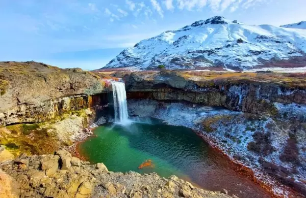Cómo es y en qué lugar de la Patagonia queda la "cascada oculta" que se formó por lluvias de lava
