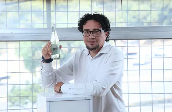 Se transform para entrar en Estados Unidos