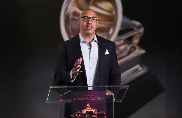 Así suena la canción generada por Inteligencia Artificial que competirá en los Grammy