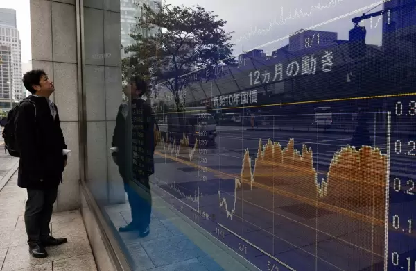 Los datos econmicos de agosto mejoran y elevan las acciones de Hong Kong