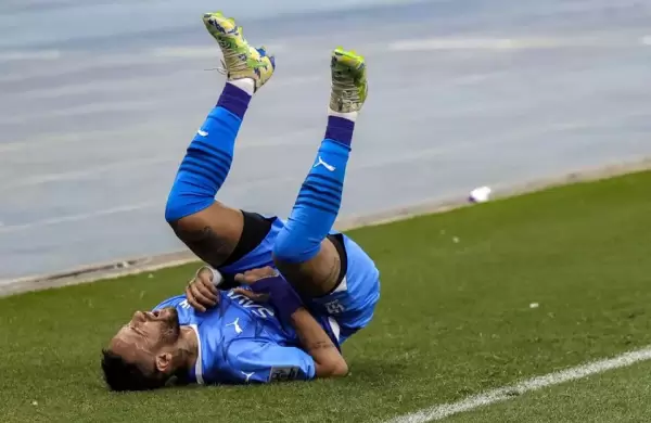 Es una mega estrella, recién se mudó a Arabia Saudita y ya es un problema para el entrenador