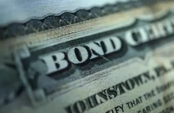 Los bonos del Tesoro se encaminan a cerrar el repunte más largo en tres años debido a que se espera una reducción de tasas por parte de la Fed