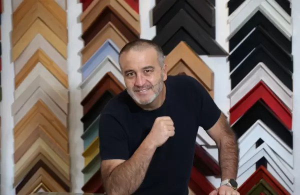 Ángel de la guarda de casi 800 obras de arte