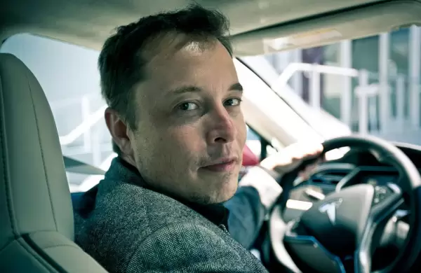 Investigan a Tesla por posible fraude "electrónico" y "de valores": de qué se la acusa a la empresa de Elon Musk