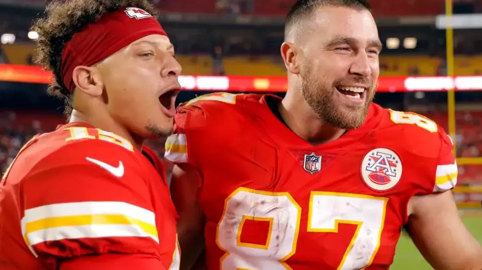 Patrick Mahomes y Travis Kelce Kansas City Chiefs