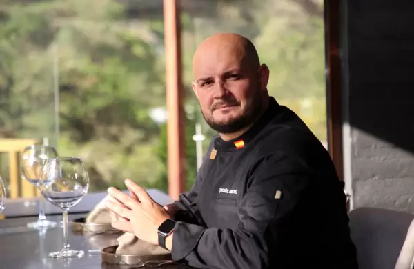 De peluquero a chef: un espacio para la paella española